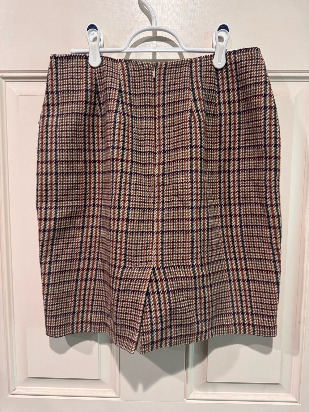 Classic Plaid Pencil Skirt in Brown Check wool fall style Hugo Buscati USA made - Picture 4 of 8